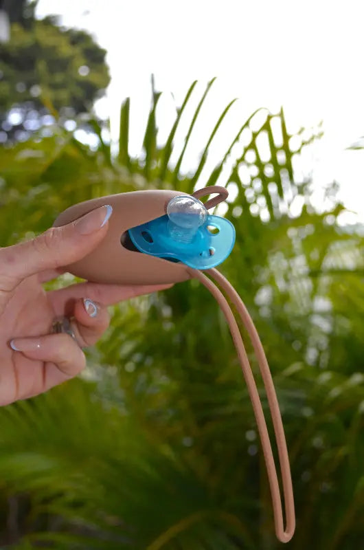 100% food grade Silicone Dummy / Pacifier Holder Compass & Cradle